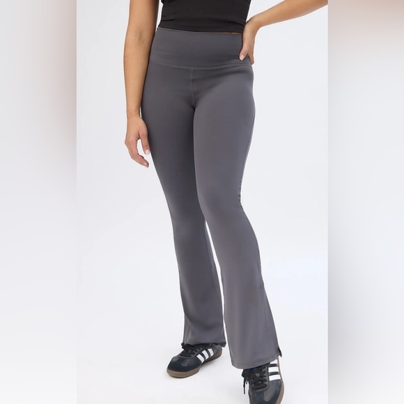 Bluenotes Gray Flared Women's Pants Super Smooth Bootcut Leggings size S - Picture 2 of 4